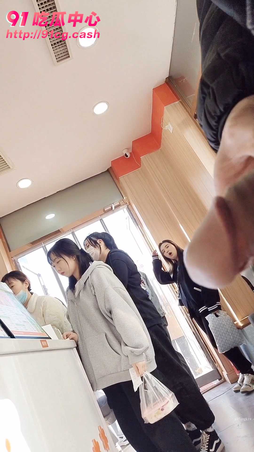 02.jpg