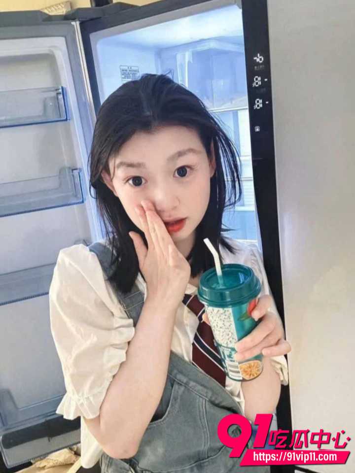 女大学生王梦娜私密资源流出1