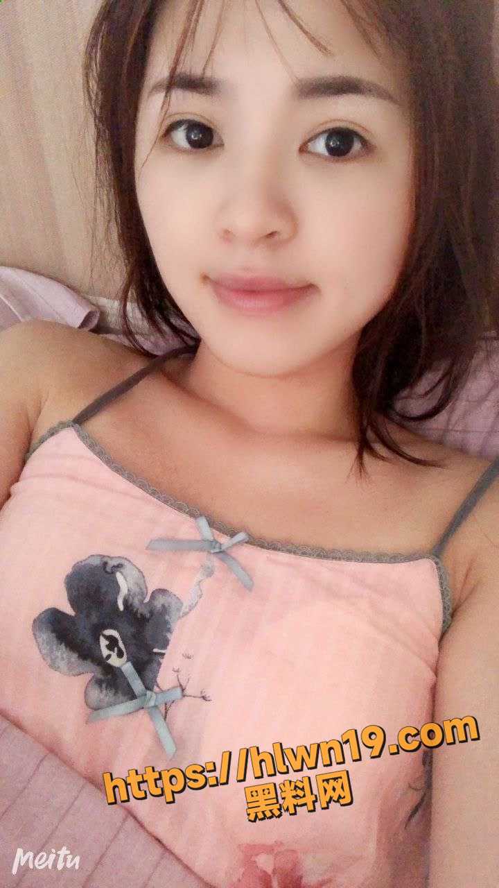 美容美体不如先美自己 武汉美容院上班的反差母狗 赵菲 大尺度在线展示身材 大量不雅私密找被曝光！