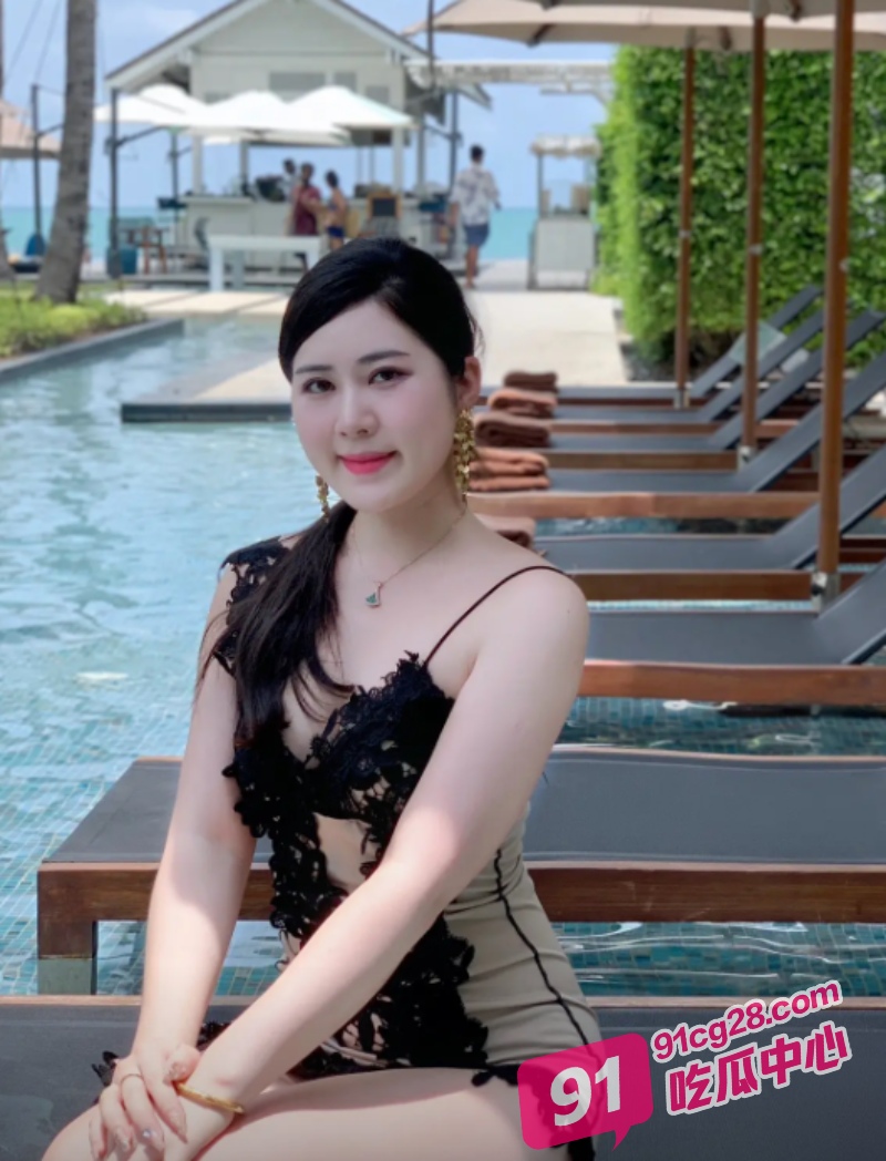 “你扶着我的腰操我”极品人妻直播做爱 粉丝刷火箭上车！