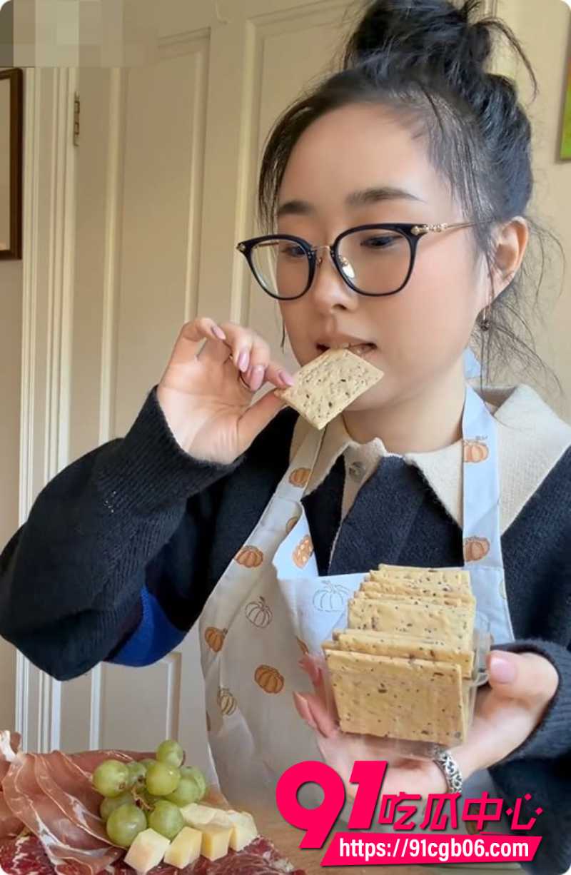 阿黑颜网黄噗噗 10月241