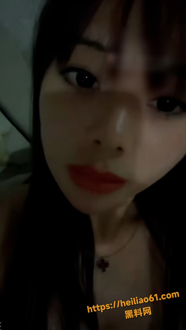 用户求瓜 抖音百万粉丝网红 马达丁 妻晨 金主定制福利合集 情趣装骚舞 翘臀扭到飞起