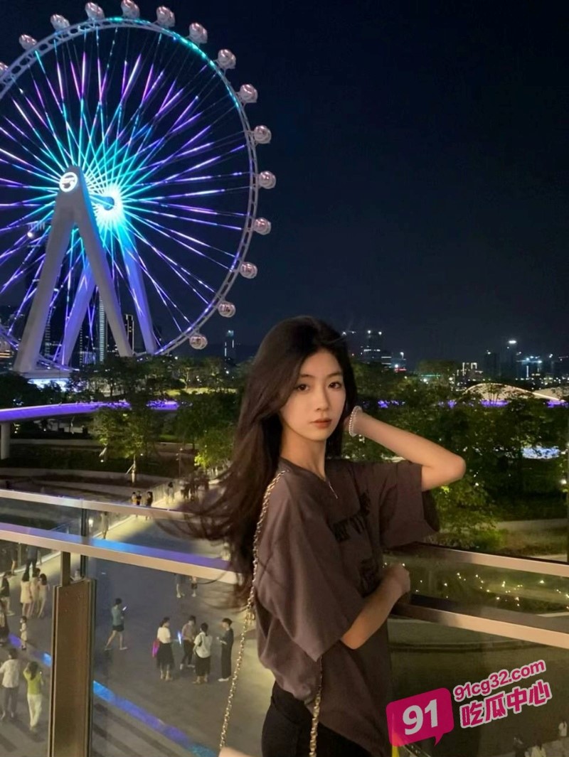 广州高颜值反差网瘾少女 陈敏仪 与男友的性爱自拍泄密 嫩鲍超级粉！ 配图4